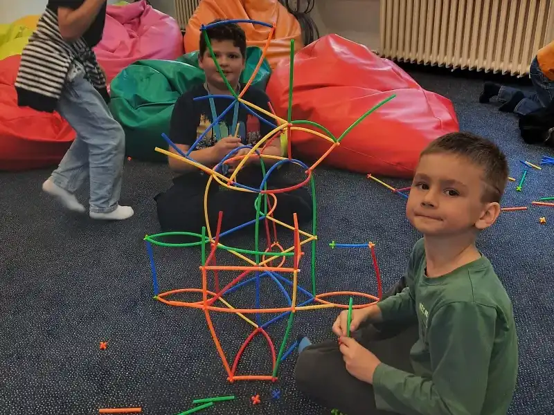 🗼Malí architekti