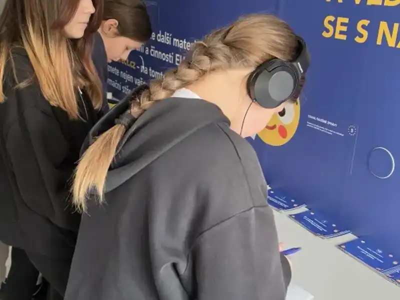 🔆Šesťáci navštívili EUtejner