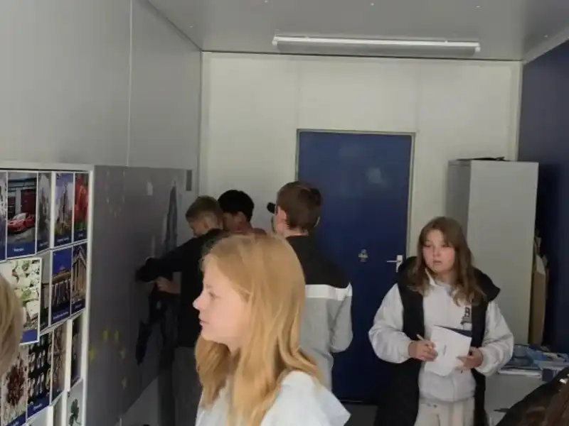 🔆Šesťáci navštívili EUtejner