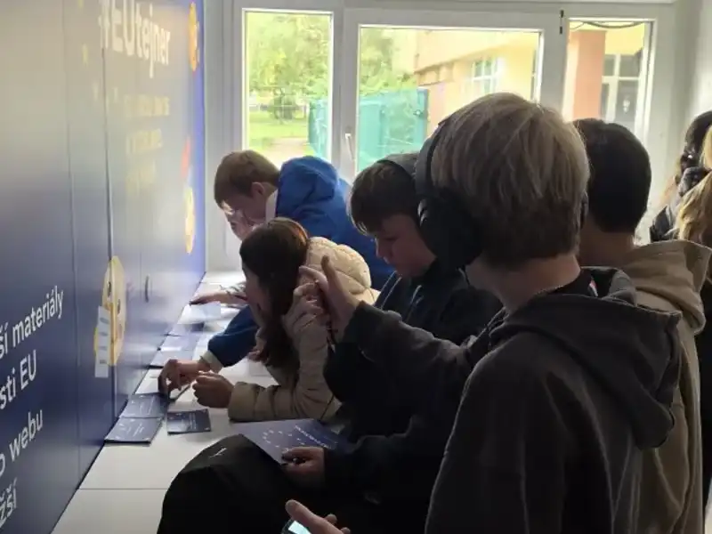 🔆Šesťáci navštívili EUtejner