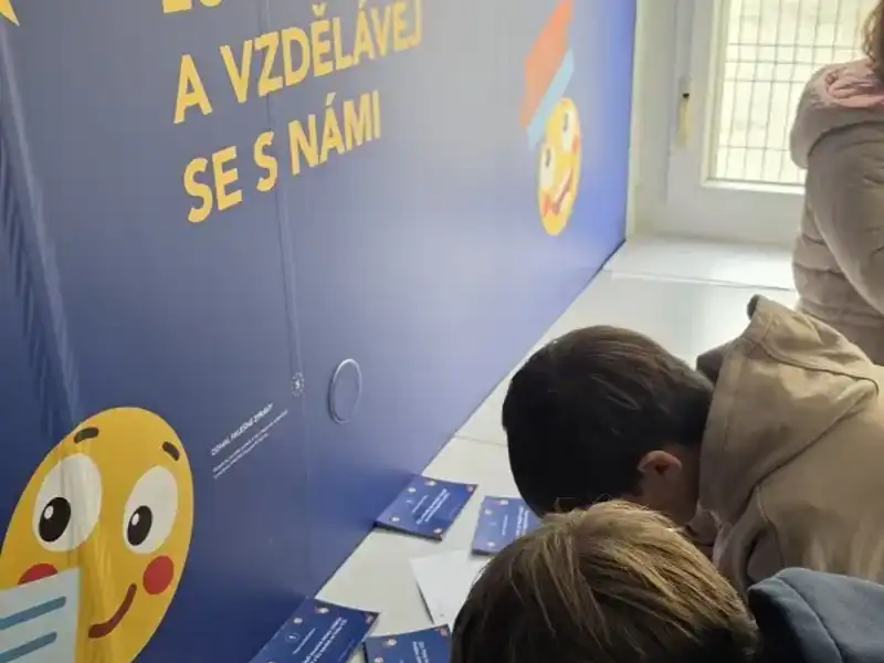 🔆Šesťáci navštívili EUtejner