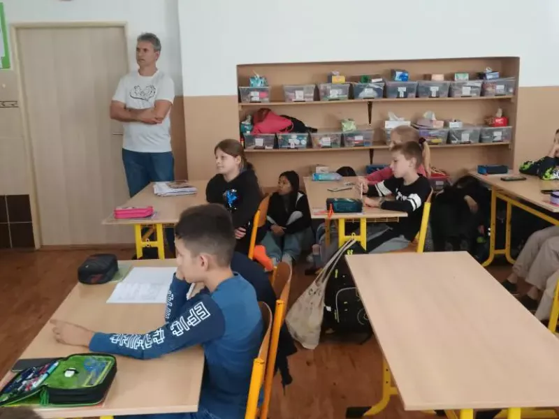 Velcí malým