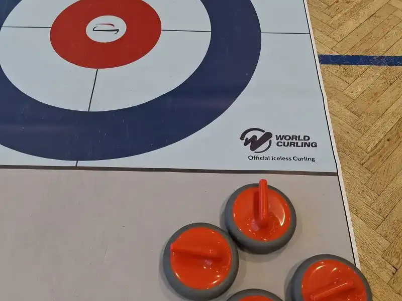 🥌Curling v tělocvičně