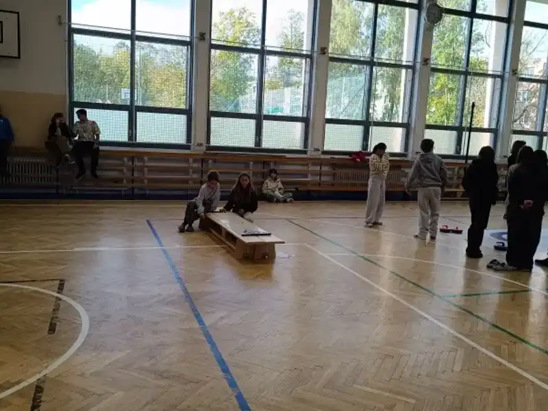 🥌Curling v tělocvičně
