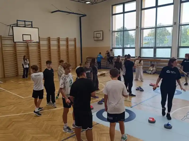 🥌Curling v tělocvičně