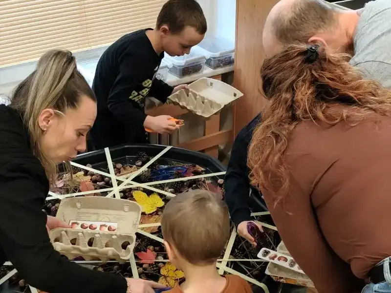 👨🏼‍👩🏼‍👧🏼‍👦🏼Začít spolu!