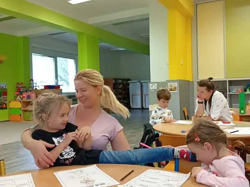 👨🏼‍👩🏼‍👧🏼‍👦🏼Začít spolu!